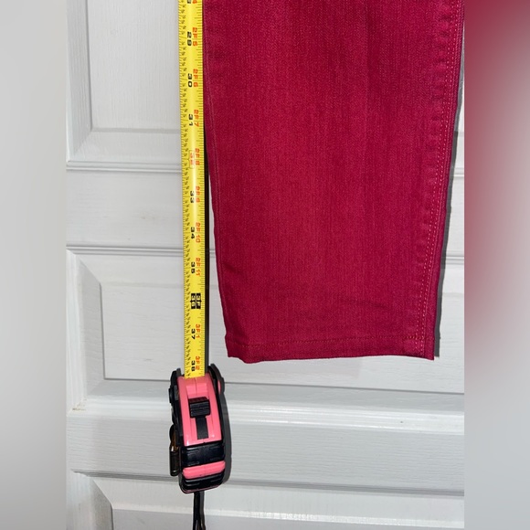 NWT Express Jeans/Zelda, sz 12. Slim fit in a berry color. - Picture 4 of 11